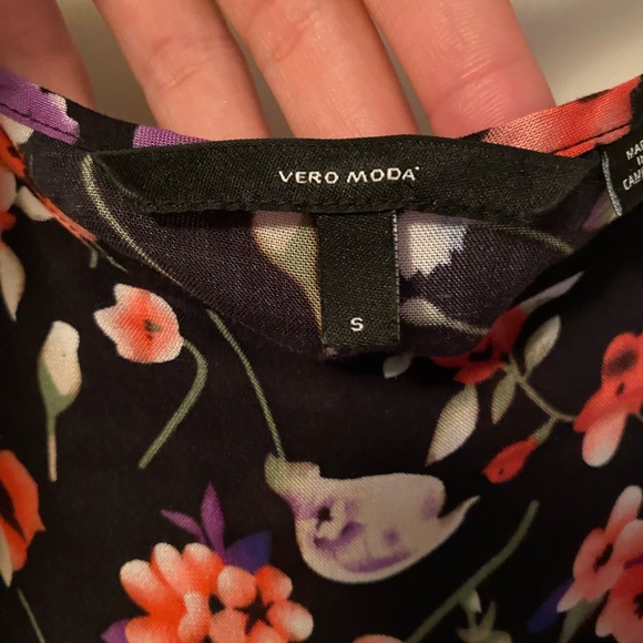 Vero Moda Dress - Picture 3 of 4